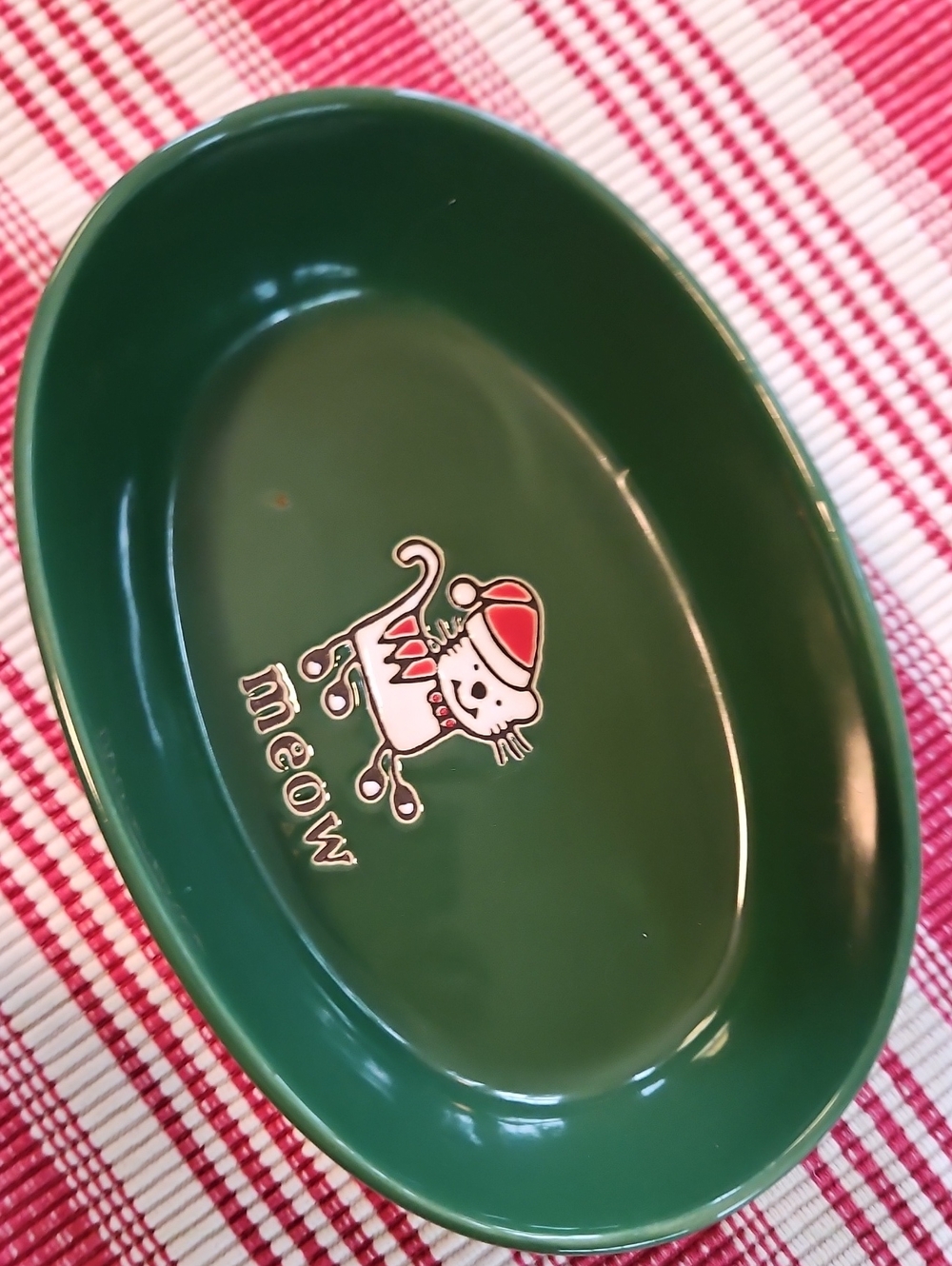 Petrageous Designs Silly Cat Holiday Pet Bowl